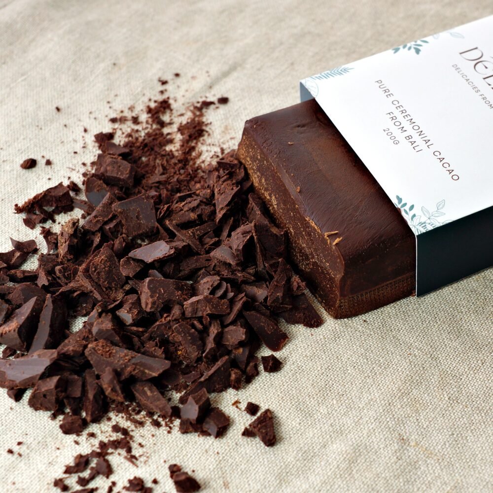 Gesneden Balinese ceremoniële cacao 200g mini blok – Jungle Delicacy